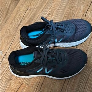 New Balance Gray and Black Running Shoes